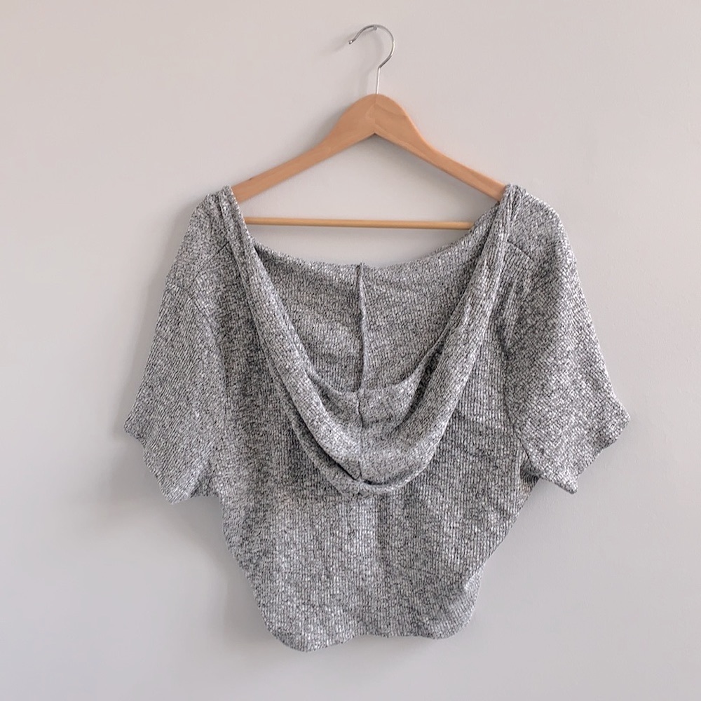 NWT Fashion Nova Cropped Hooded Sweater size 3x